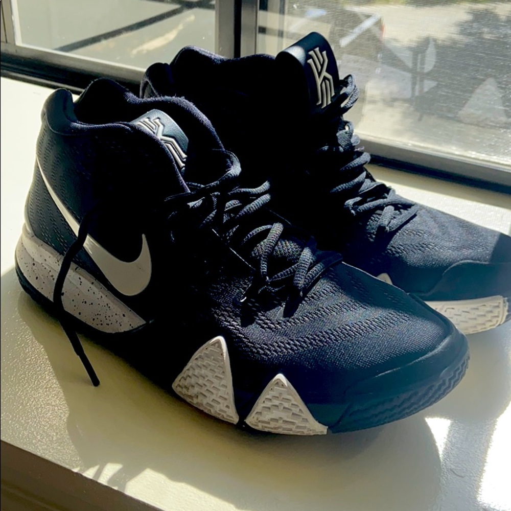 Kyrie Irving 4’s